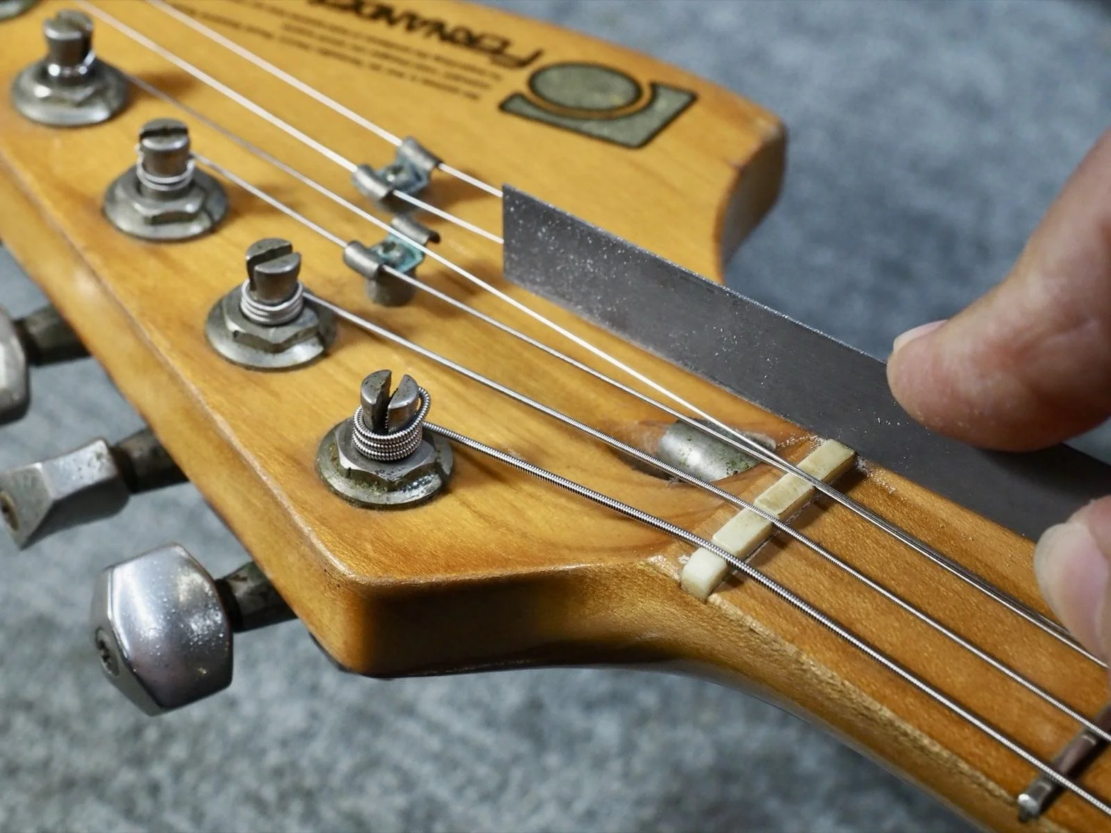 ☆希少なFERNANDES ST   モディファイして他に類を見ない新機能満載 FERNANDES ST-70J(60J)【現物画像】委託販売品（中古/送料無料